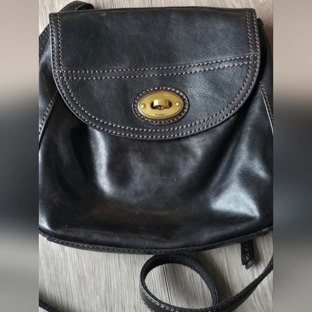 Fossil Black Carson Genuine Leather Crossbody Interior Wallet Gold Hardware - Picture 5 of 13
